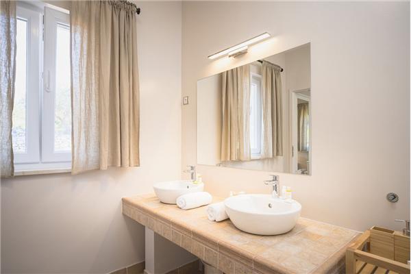 House K1, for 8 persons