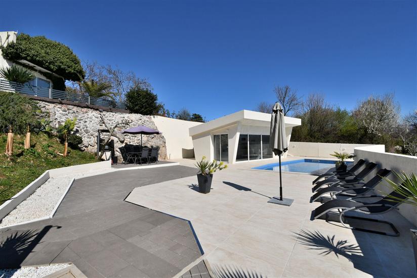 Apartments Lux with pool