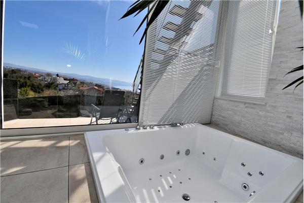 House K1, for 10 persons