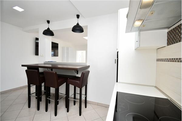 House K1, for 10 persons