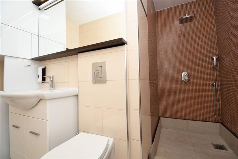 House K1, for 10 persons