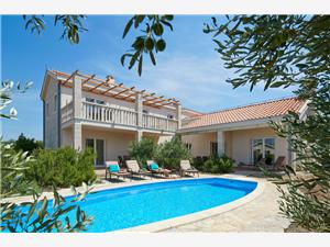 Villa Isabella , Stone house, Size 220.00 m2, Accommodation with pool