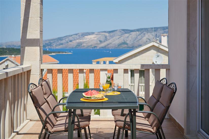 House K1, for 10 persons