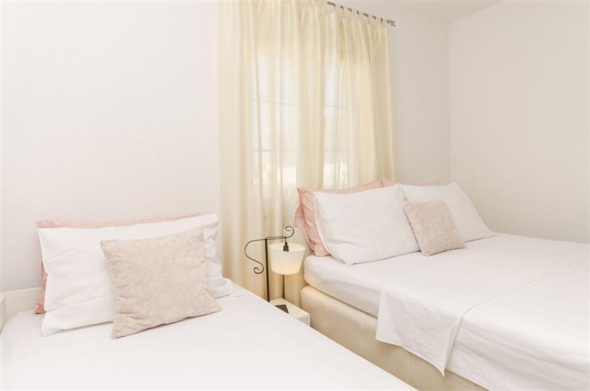 Apartment A2, for 4 persons