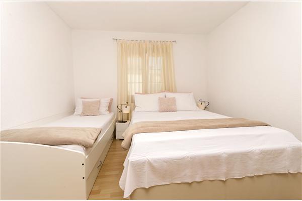 Apartment A2, for 4 persons