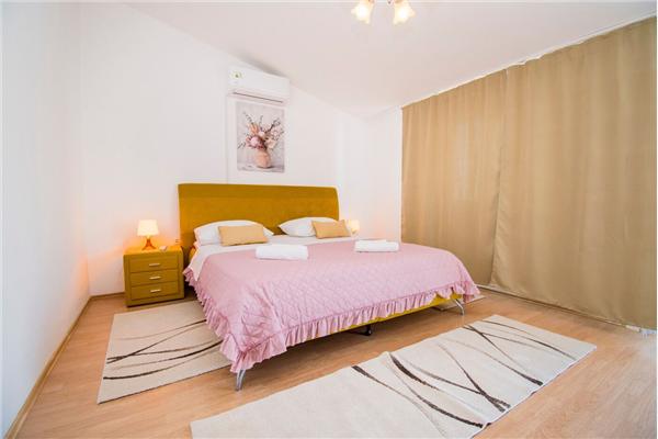 Apartment A2, for 5 persons