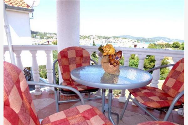 Apartment A4, for 4 persons