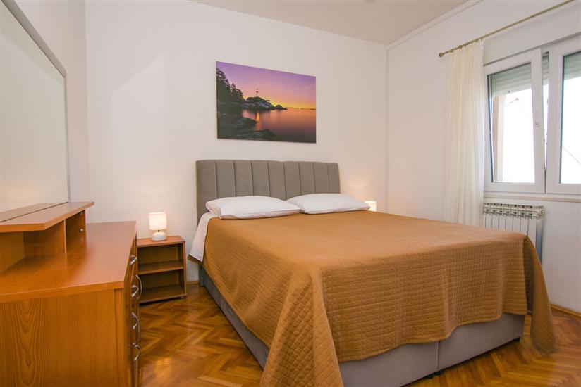 Apartment A2, for 5 persons