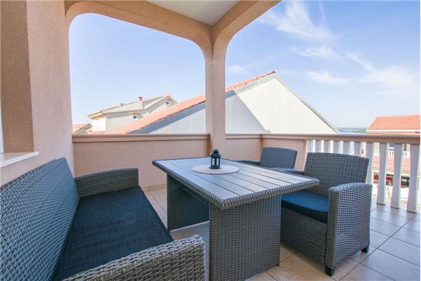 Apartment A2, for 5 persons