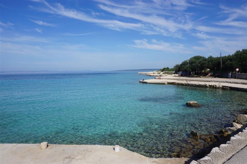 Apartments Ivan  Sea View in Peaceful Lun