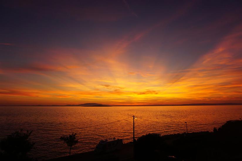 Apartments Ivan  Sea View in Peaceful Lun