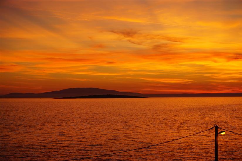 Apartments Ivan  Sea View in Peaceful Lun