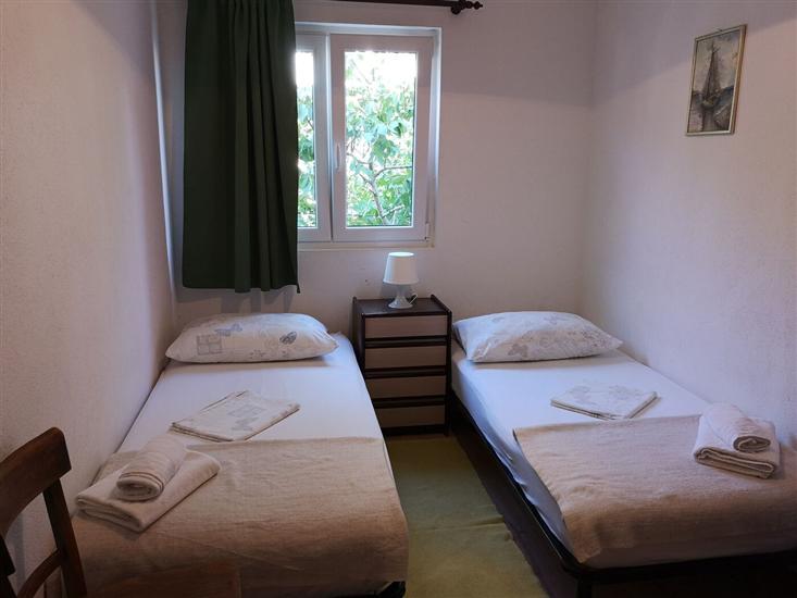 Apartment A1, for 8 persons