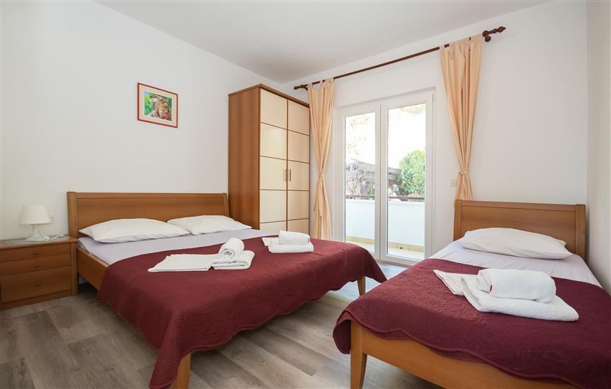 Apartment A2, for 8 persons