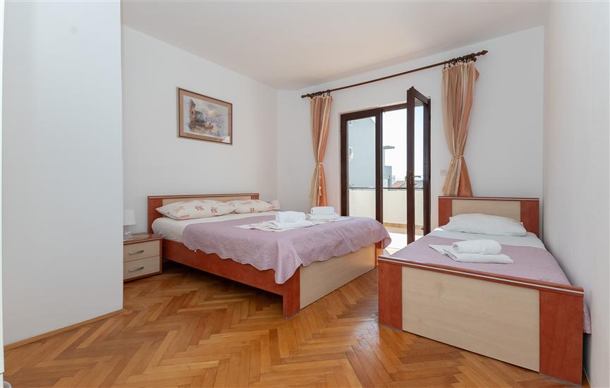 Apartment A2, for 8 persons