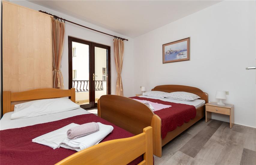 Apartment A2, for 8 persons