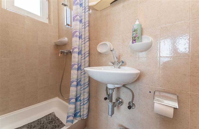 Apartment A2, for 8 persons