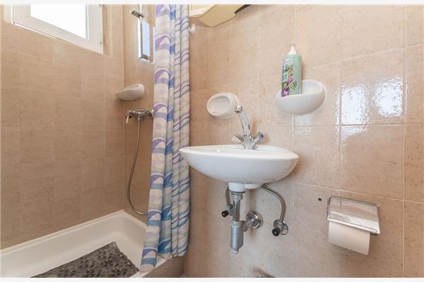 Apartment A2, for 8 persons