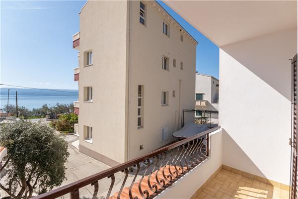 Apartment A2, for 8 persons