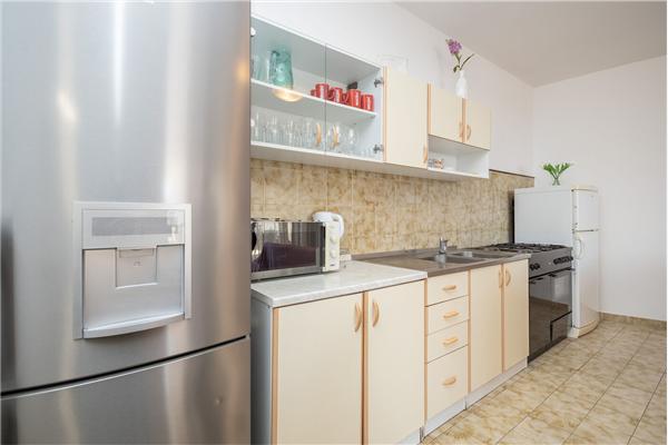 Apartment A2, for 8 persons