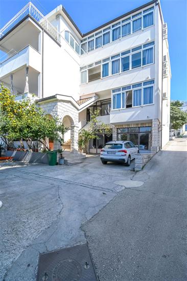 Apartments Studio apartments Ratimir