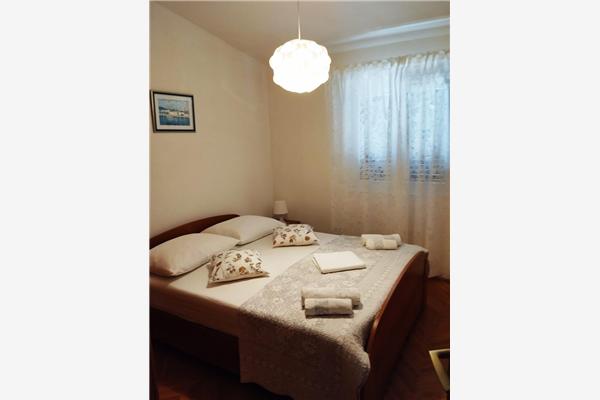 Apartment A1, for 8 persons