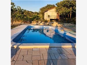 House Sunset view Kučiće, Remote cottage, Size 19.00 m2, Accommodation with pool