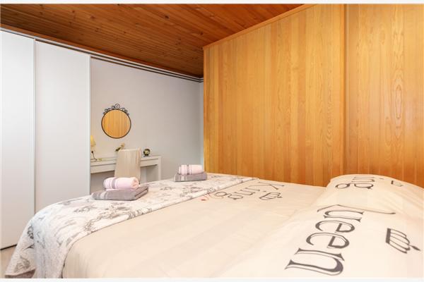 Apartment A1, for 9 persons