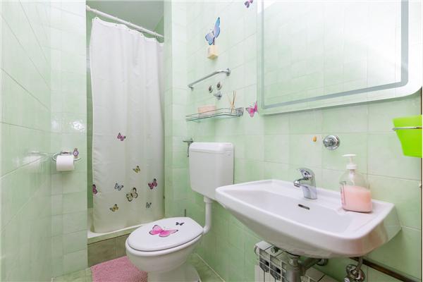 Apartment A1, for 9 persons