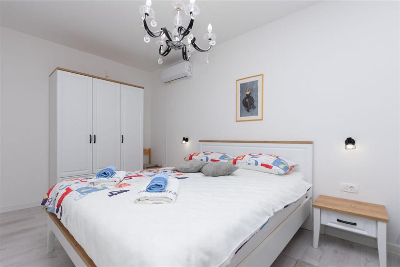 Apartment A1, for 9 persons