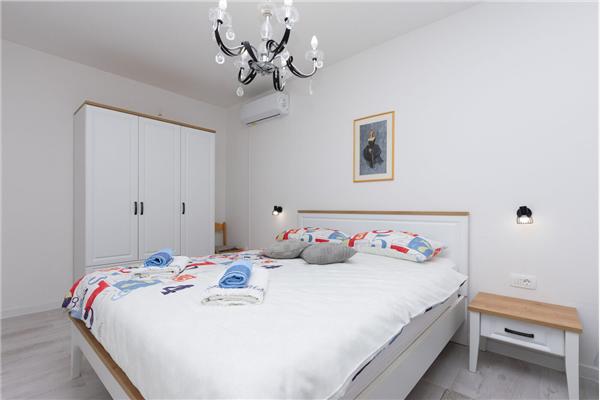 Apartment A1, for 9 persons