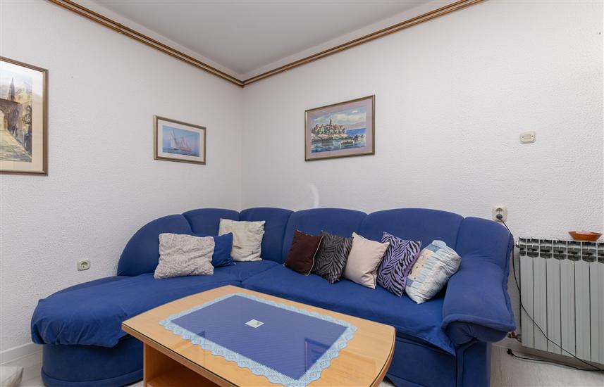 Apartment A1, for 9 persons