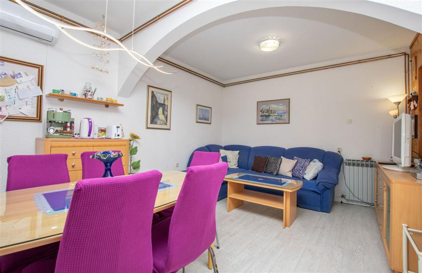 Apartment A1, for 9 persons