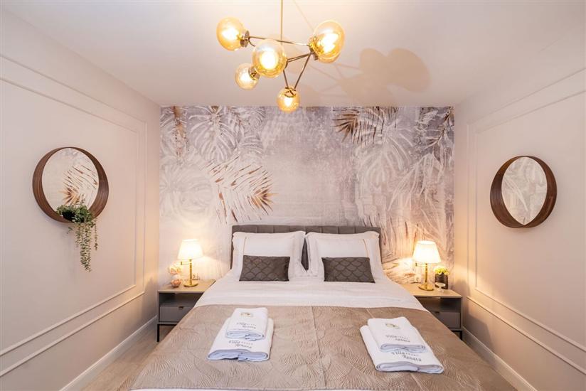 House Luxury Villa with pool