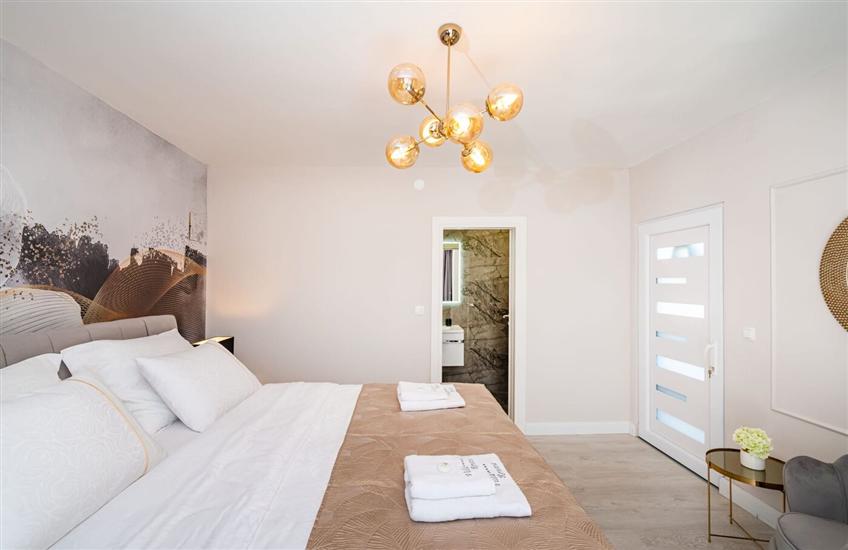 House Luxury Villa with pool