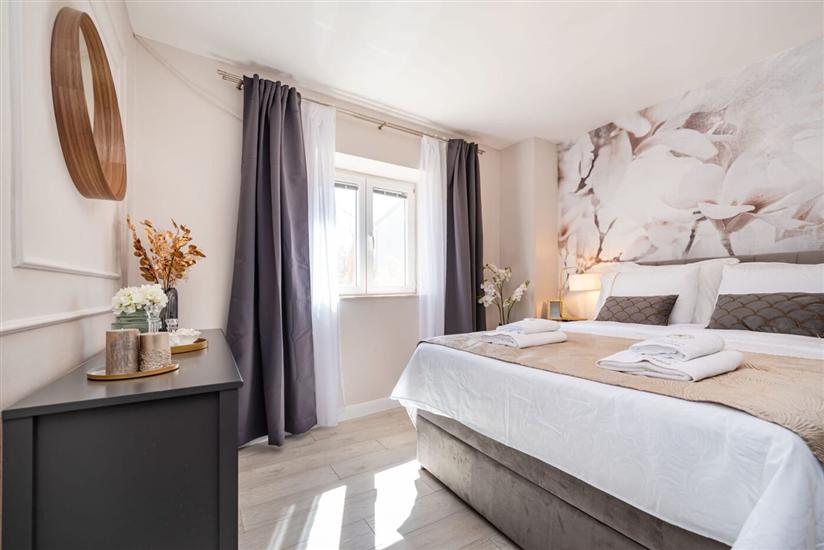 House Luxury Villa with pool