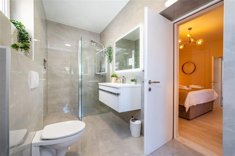 House Luxury Villa with pool