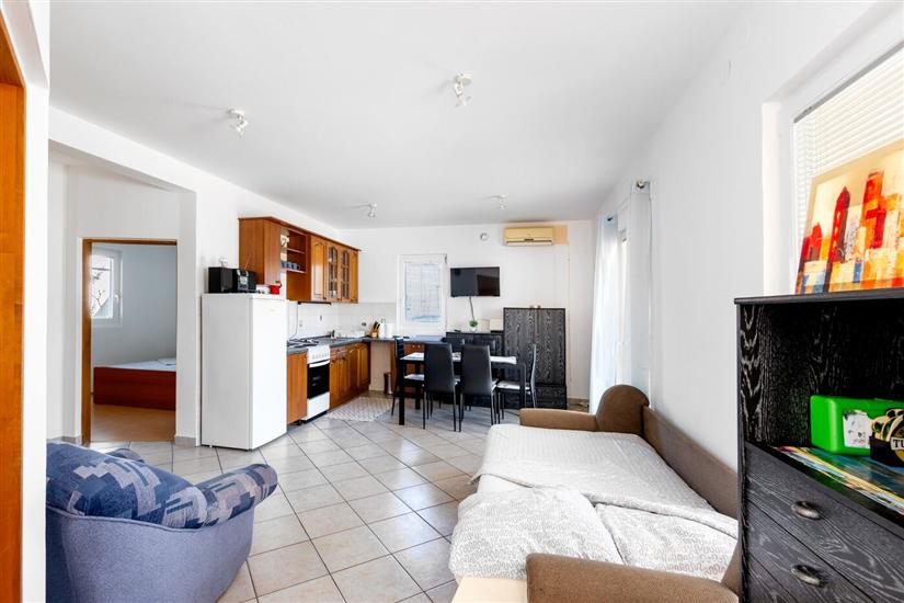 Apartment A1, for 7 persons