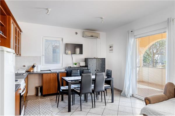 Apartment A1, for 7 persons