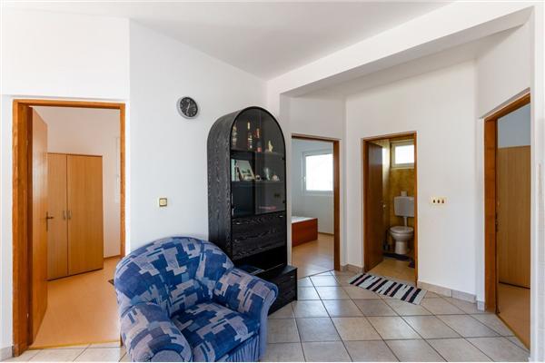 Apartment A1, for 7 persons