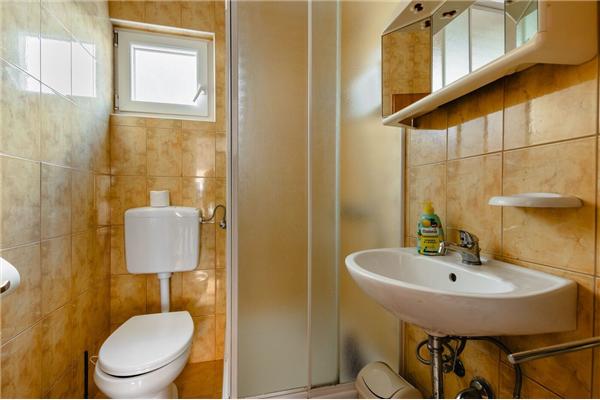 Apartment A1, for 7 persons