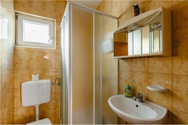 Apartment A1, for 7 persons