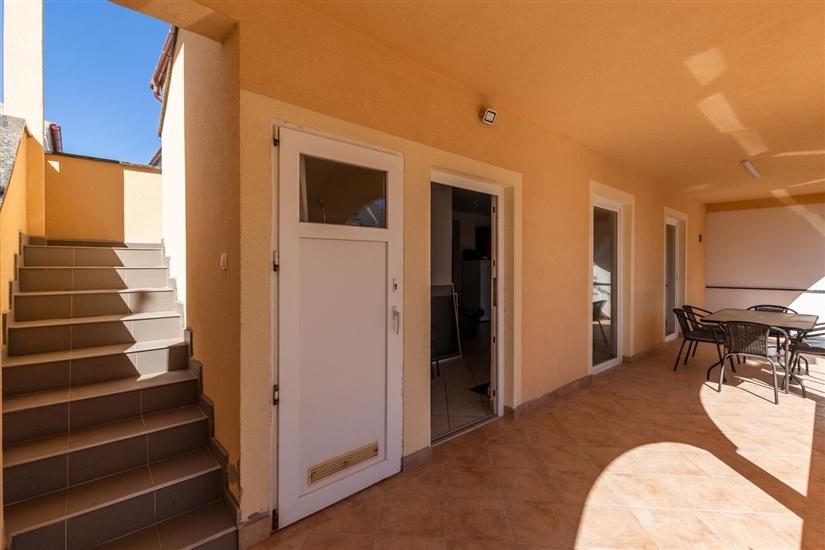 Apartment A1, for 7 persons