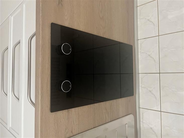 Room S2, for 3 persons