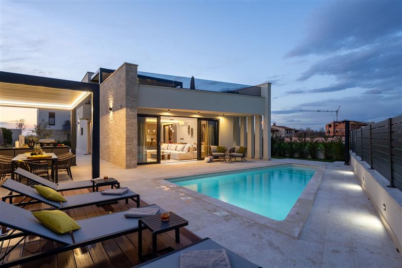 Villa Pelin Exclusive s bazenom i jacuzzijem