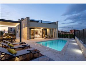 Villa Pelin Exclusive s bazenom i jacuzzijem Porec, Size 180.00 m2, Accommodation with pool