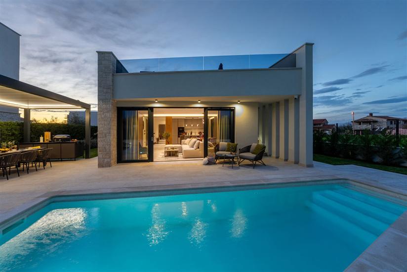 Villa Pelin Exclusive s bazenom i jacuzzijem