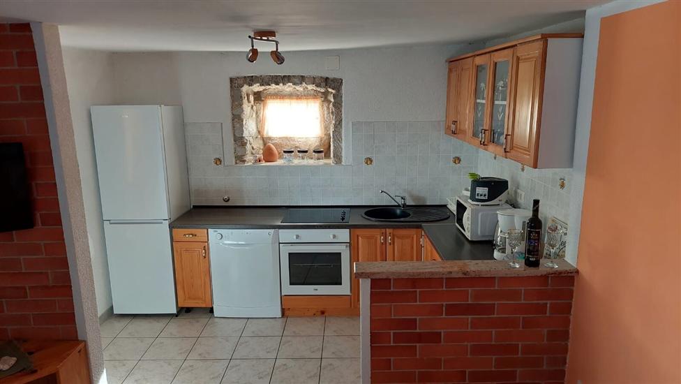 House A1, for 8 persons