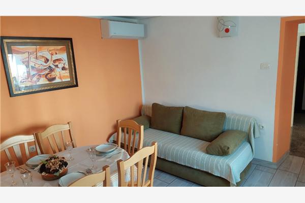 House A1, for 8 persons