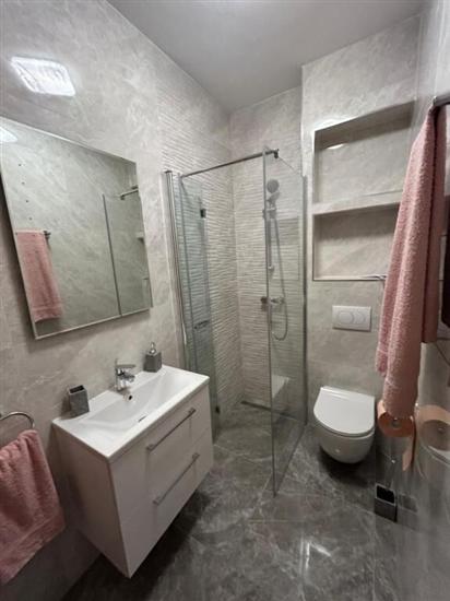 House K1, for 11 persons